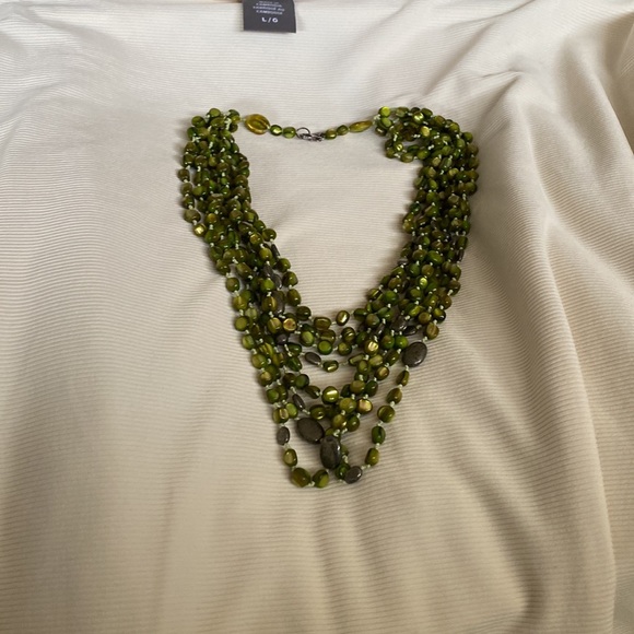 Silpada STERLING SILVER 8-STRAND GREEN MOTHER OF PEARL & PYRITE NECKLACE - Picture 4 of 5